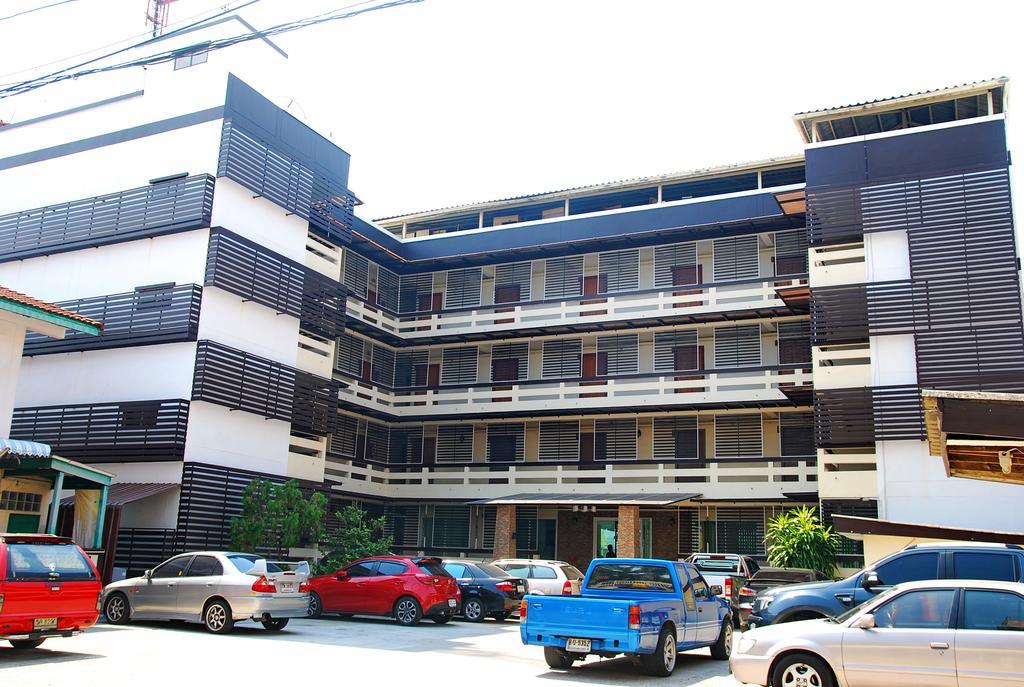 Ze Residence Bangkok Exteriör bild