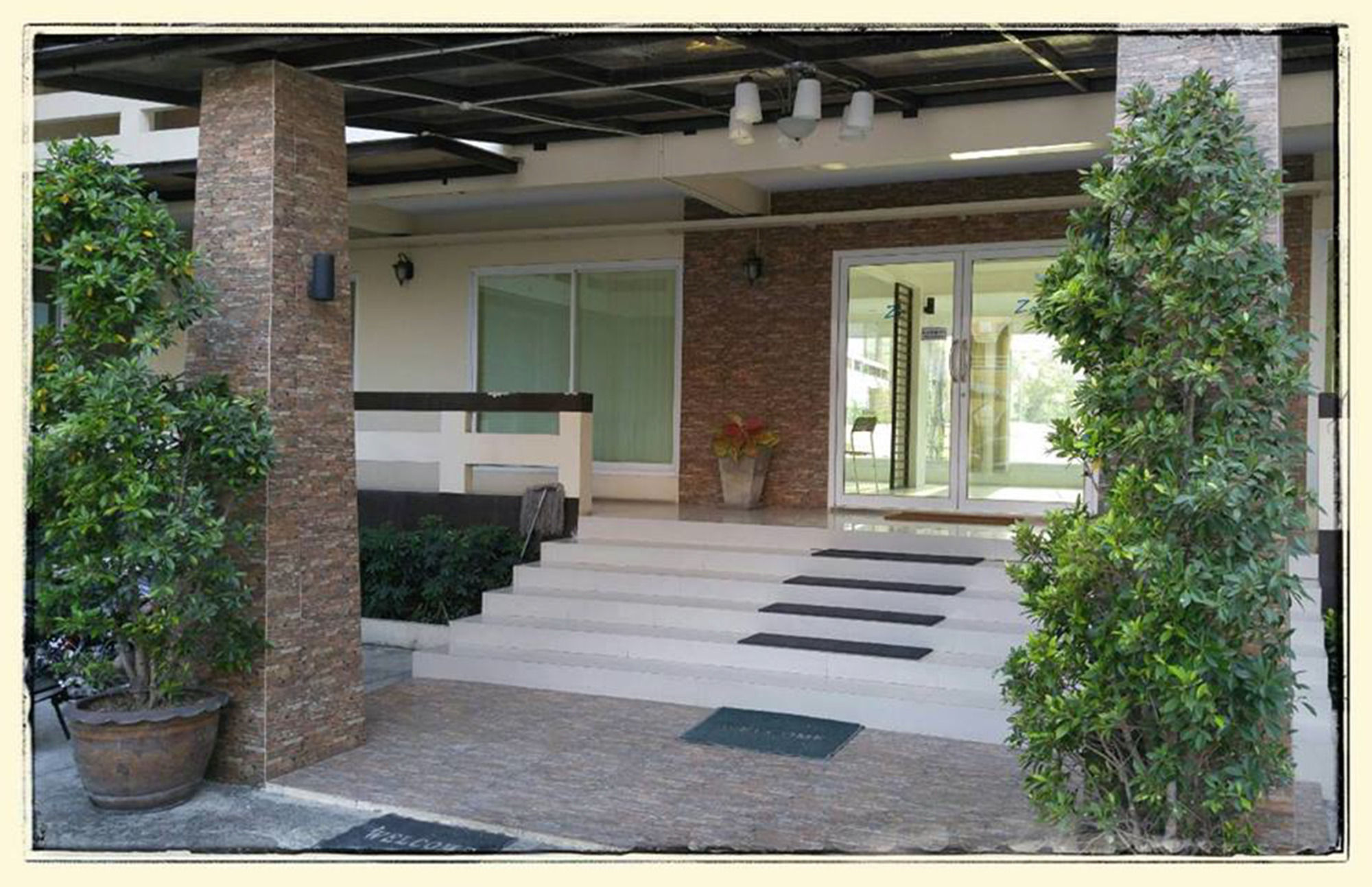 Ze Residence Bangkok Exteriör bild